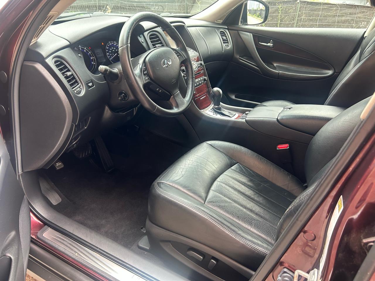 2015 Infiniti QX50  - Photo #8
