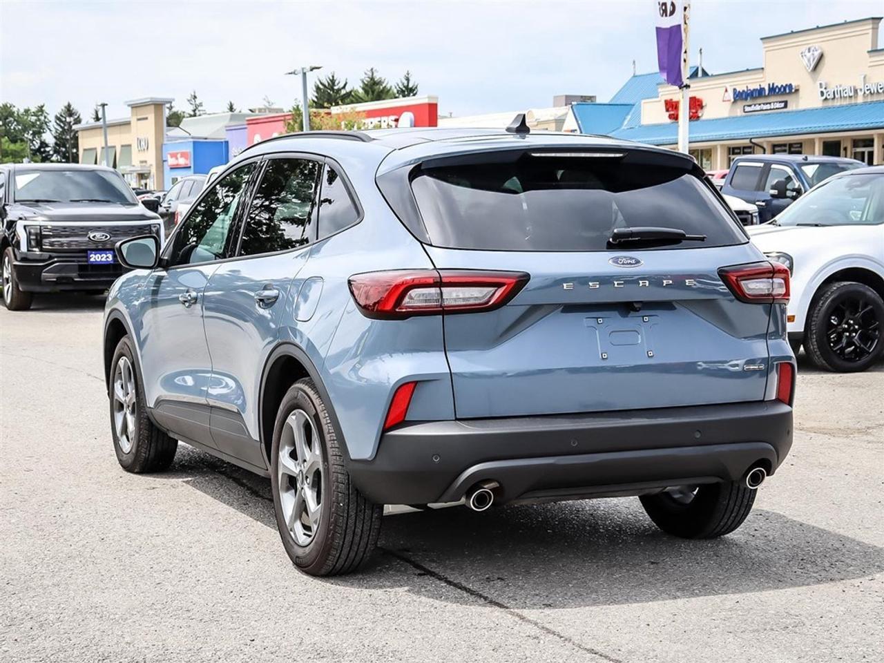 2025 Ford Escape ST-Line AWD HEV Photo
