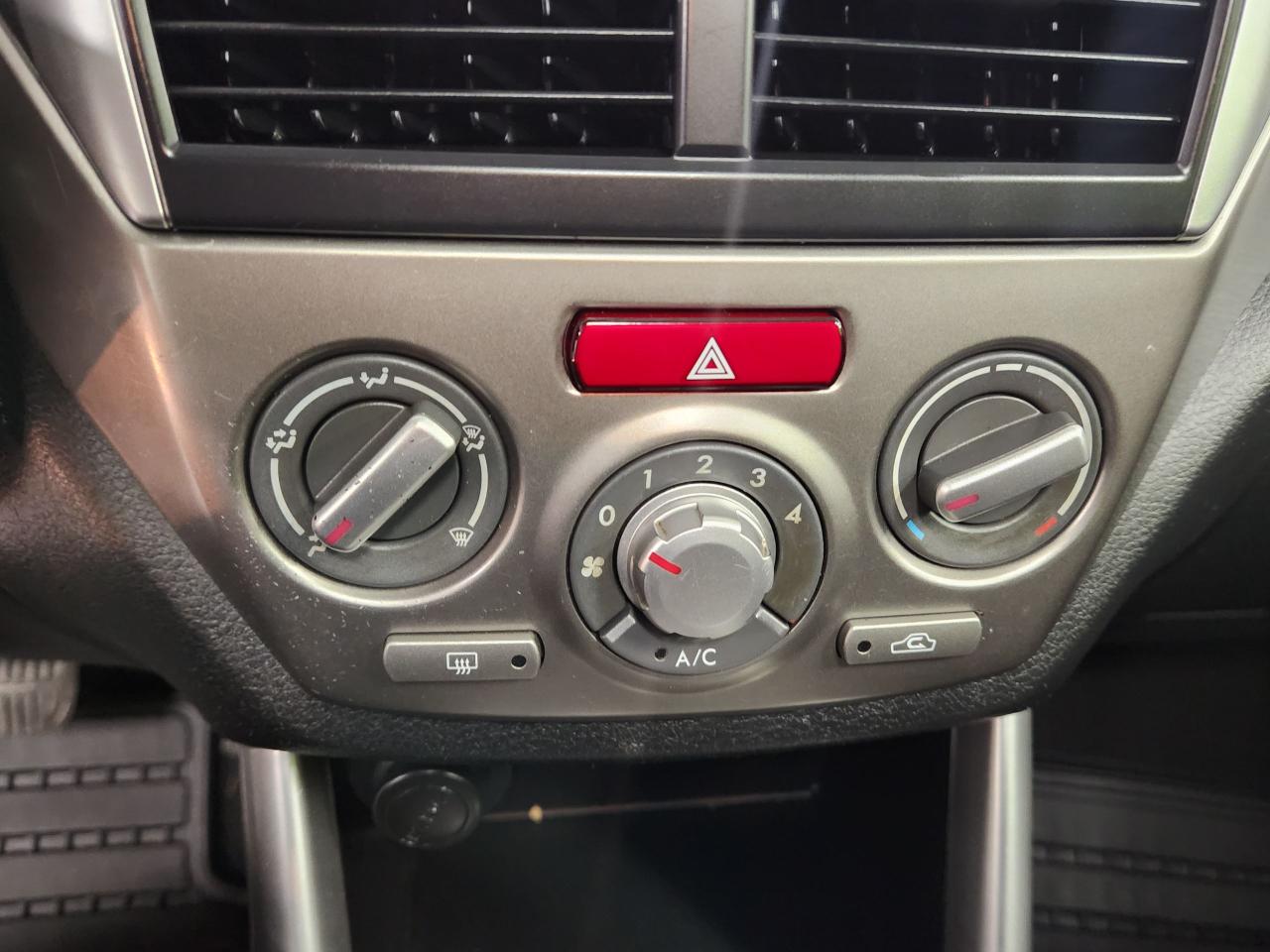 2010 Subaru Forester X Touring SUNROOF HEATED SEATS ICE COLD A/C - Photo #28