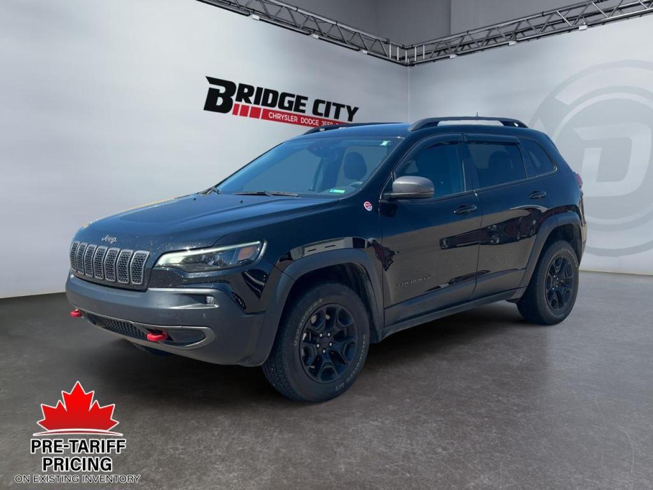 Used 2021 Jeep Cherokee Trailhawk 3.2L V6 - Elite pkg - Leather - Panoramic Sunroof - Alpine Sound - Advanced Safety Features - Local Trade for sale in Lethbridge, AB