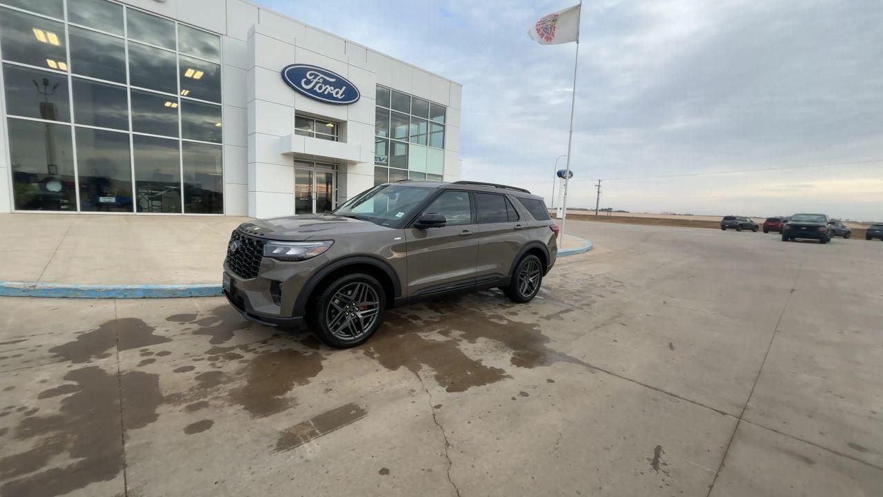 2026 Ford Explorer ST-LINE 4WD Photo3