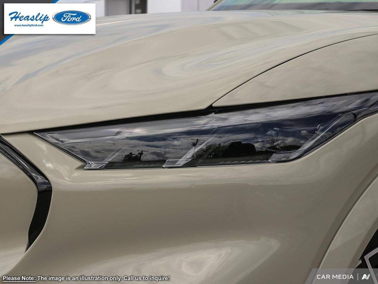 2025 Ford Mustang Mach-E Premium Photo5