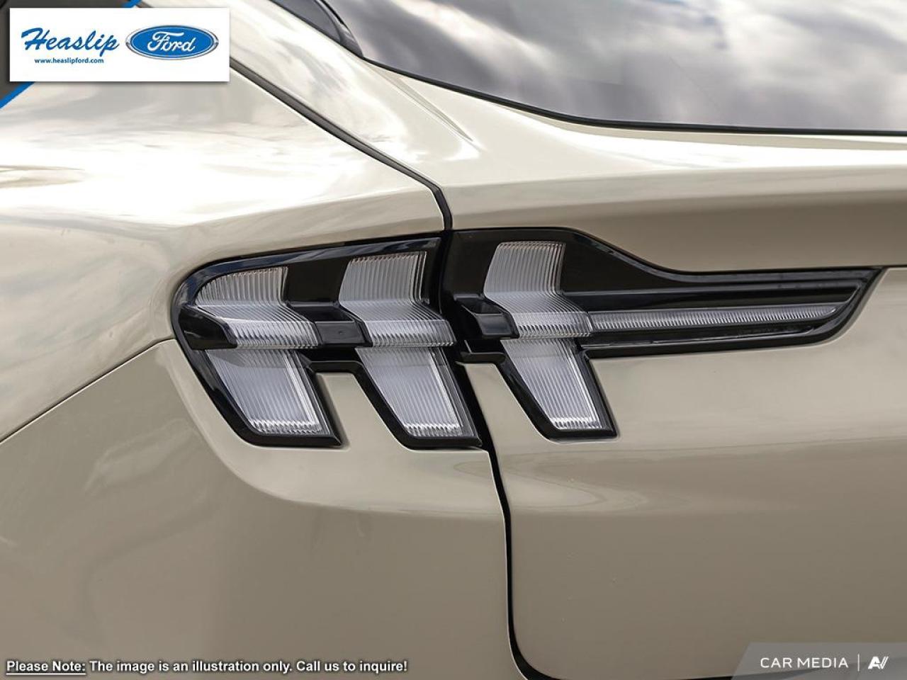 2025 Ford Mustang Mach-E Premium Photo5
