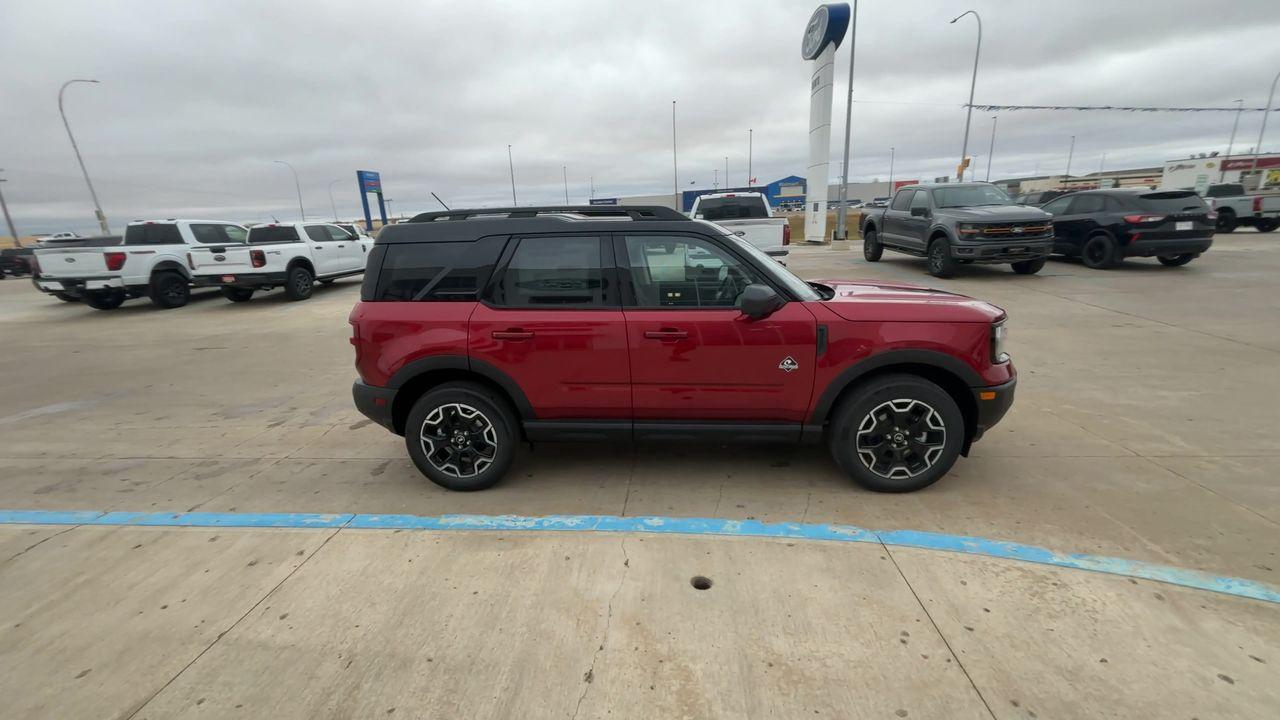 2025 Ford Bronco Sport Outer Banks 4X4 Photo5