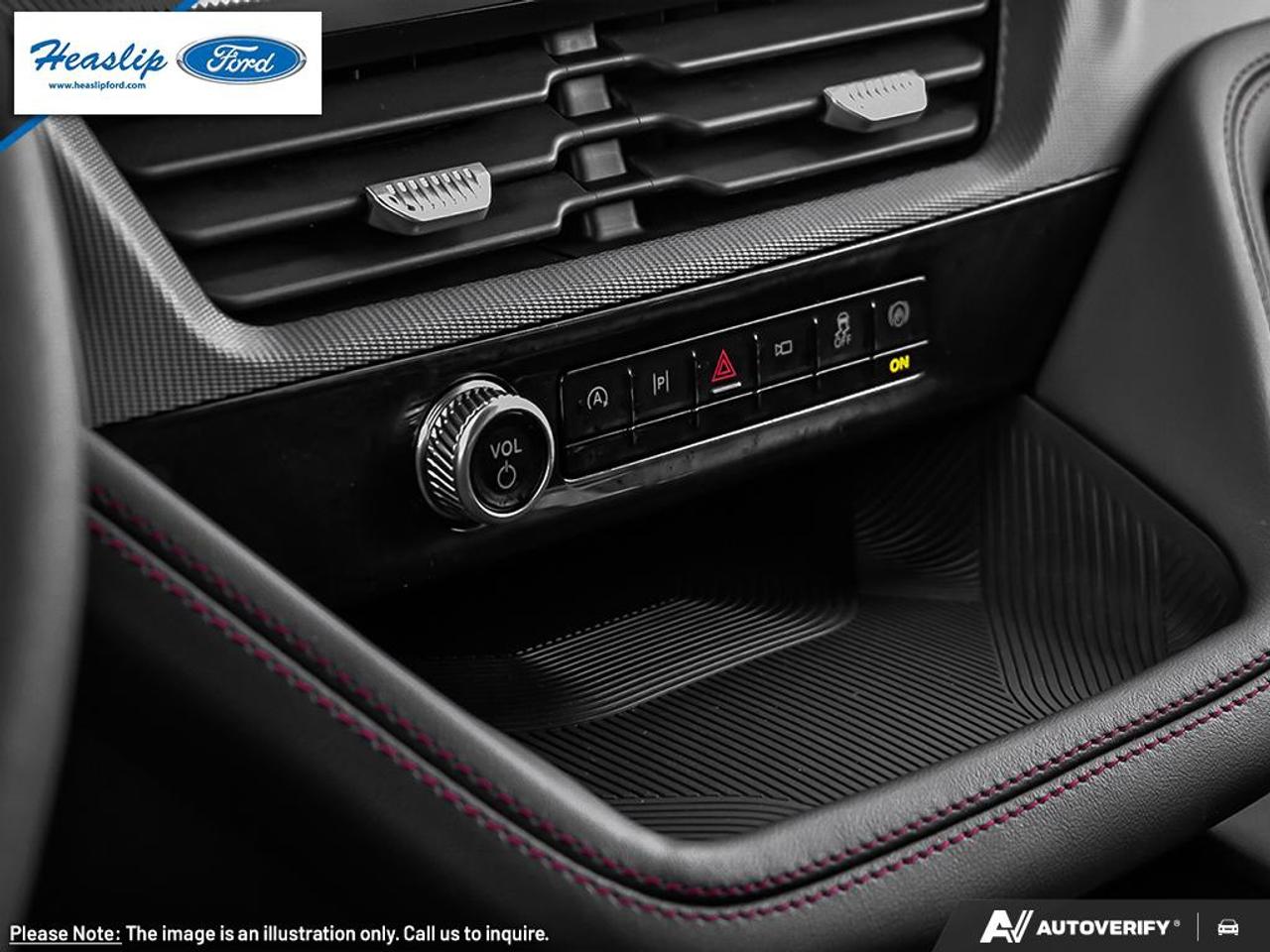 2026 Ford Explorer ST-Line Photo