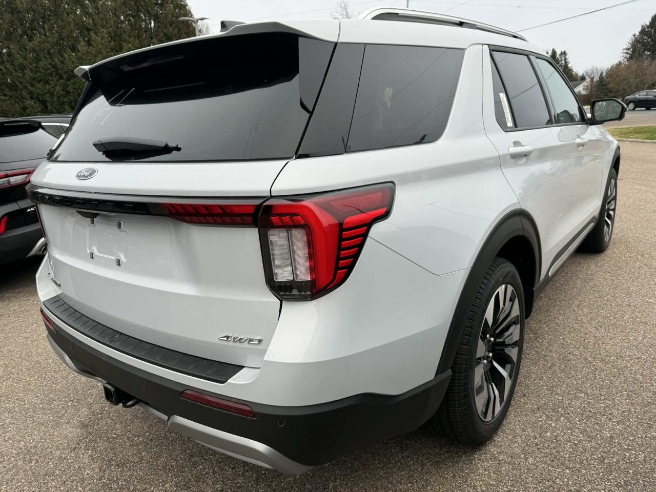 2026 Ford Explorer Platinum Photo