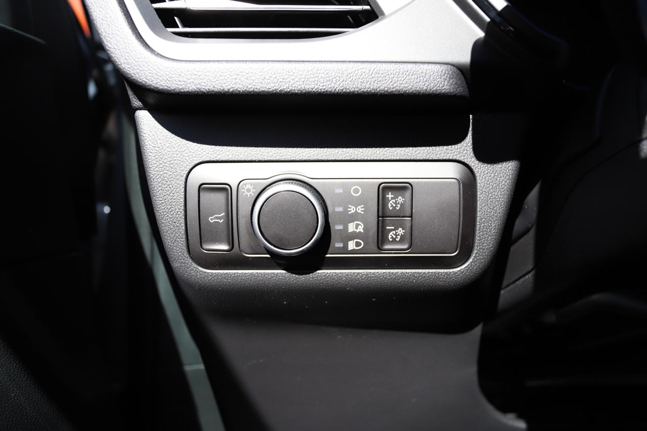 2026 Ford Escape ST-Line AWD Photo5