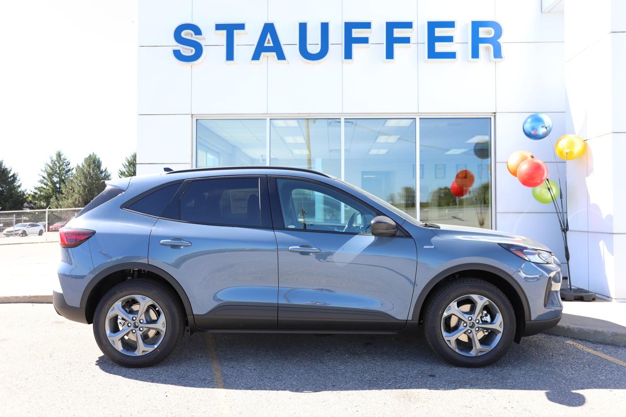 2026 Ford Escape ST-Line AWD Photo5