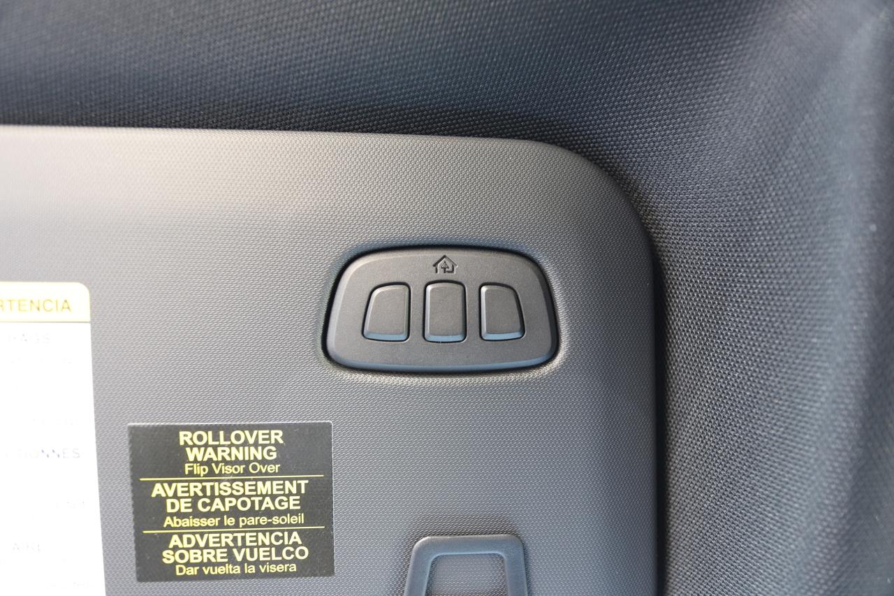 2026 Ford Escape ST-Line Elite AWD Photo5