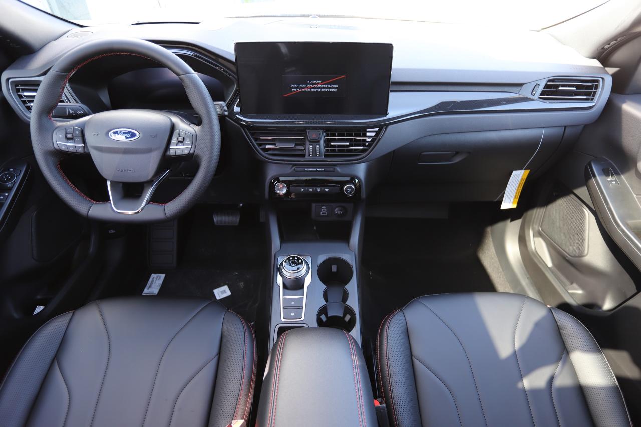 2026 Ford Escape ST-Line Elite AWD Photo5