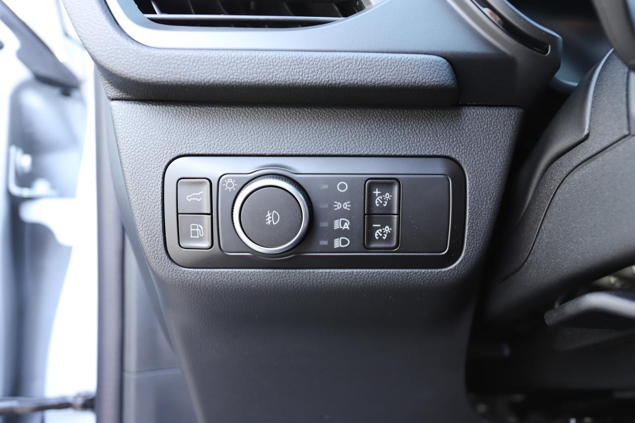 2026 Ford Escape ST-Line Elite AWD Photo5