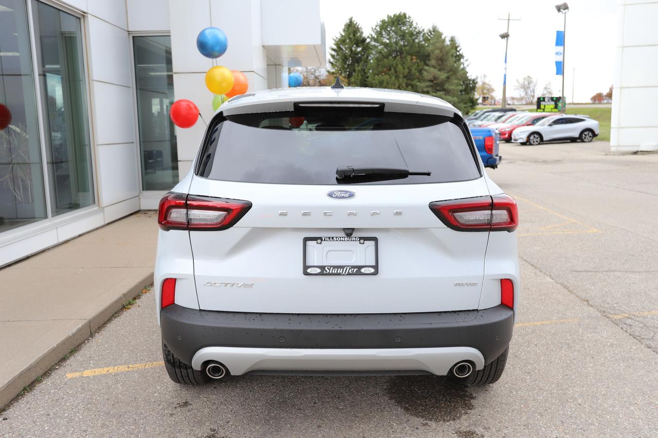 2026 Ford Escape Active AWD Photo5