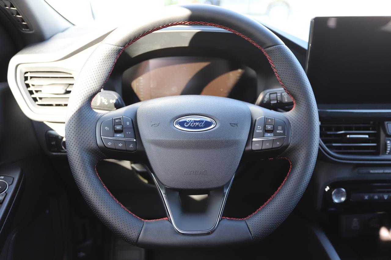 2026 Ford Escape ST-Line Select AWD Photo