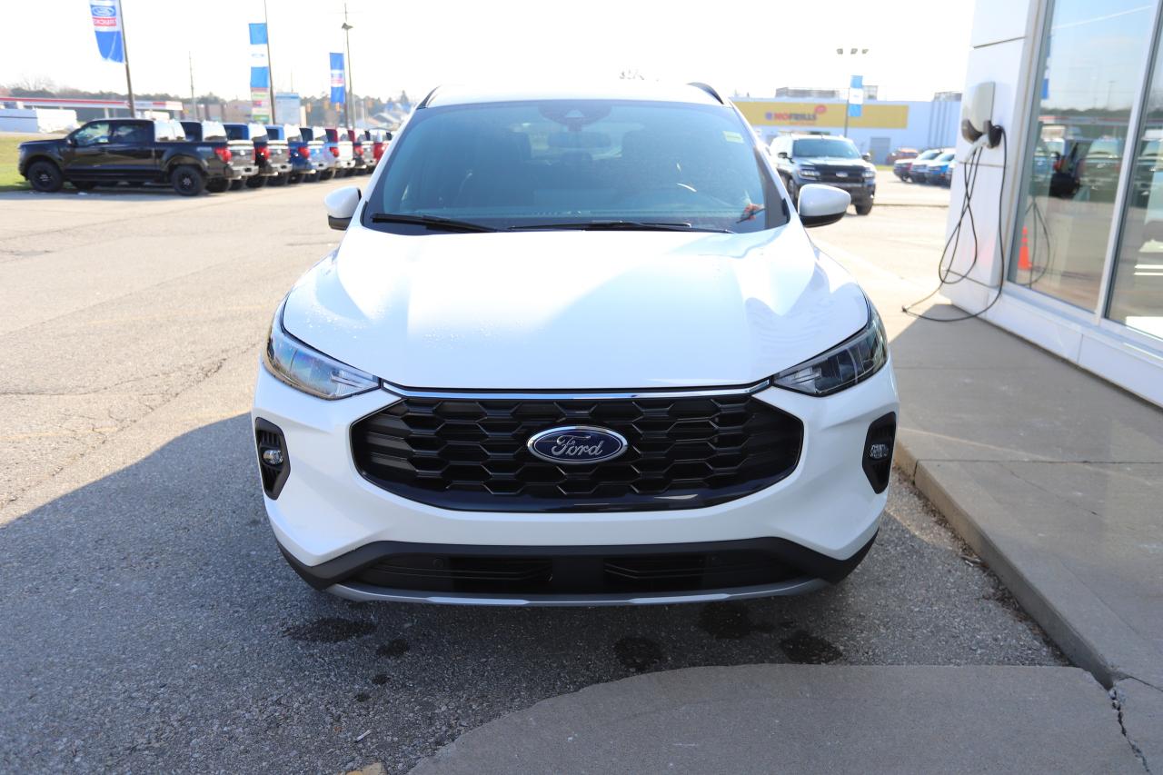 2026 Ford Escape ST-Line Select AWD Photo