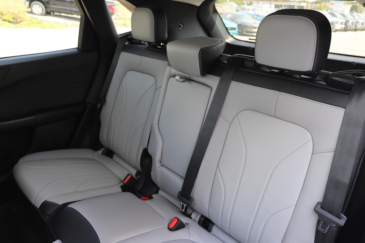 2026 Ford Escape PHEV FWD Photo5