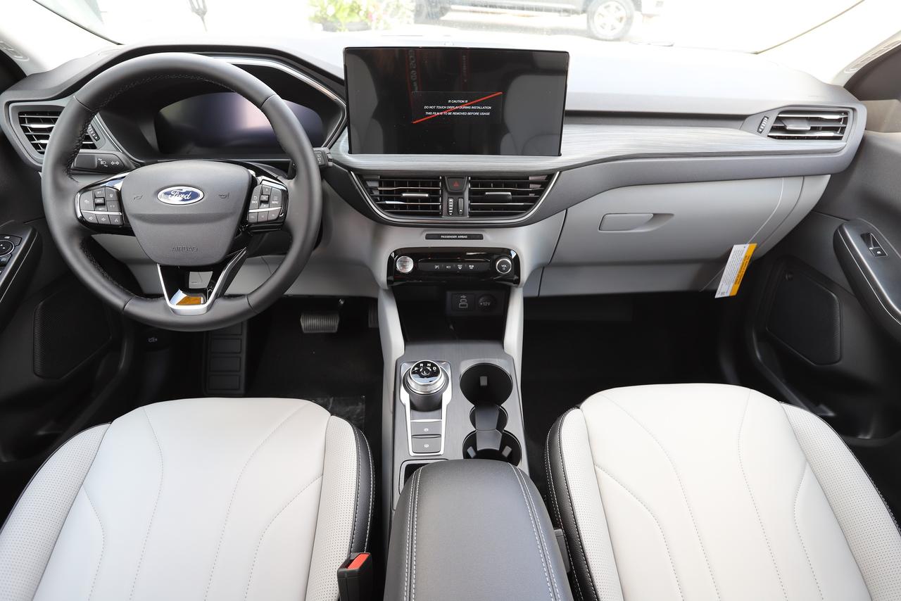 2026 Ford Escape PHEV FWD Photo