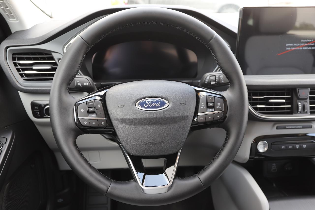 2026 Ford Escape PHEV FWD Photo