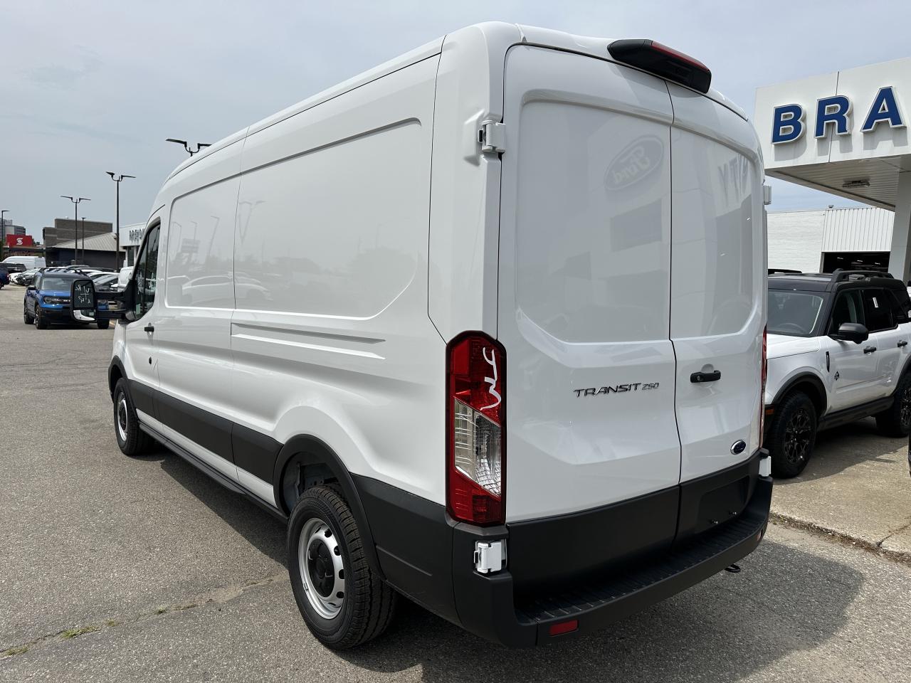 2025 Ford Transit Cargo Van Photo4