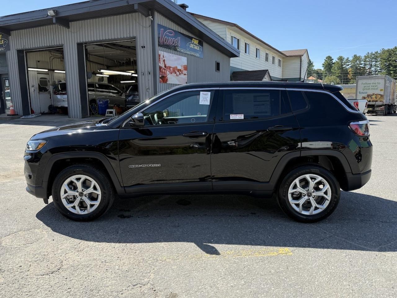 2025 Jeep Compass sport 4x4 Photo3