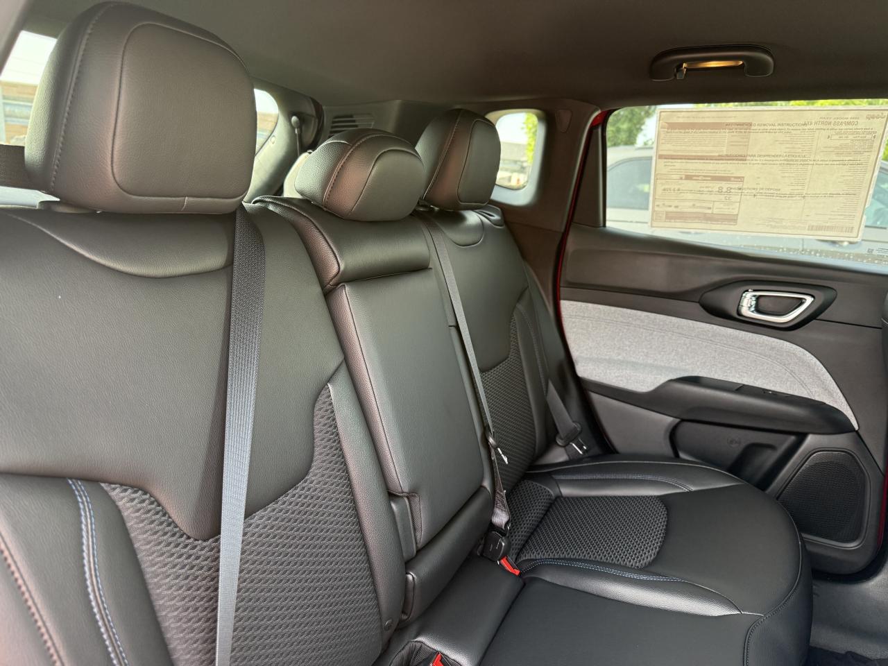 2025 Jeep Compass NORTH 4X4 Photo