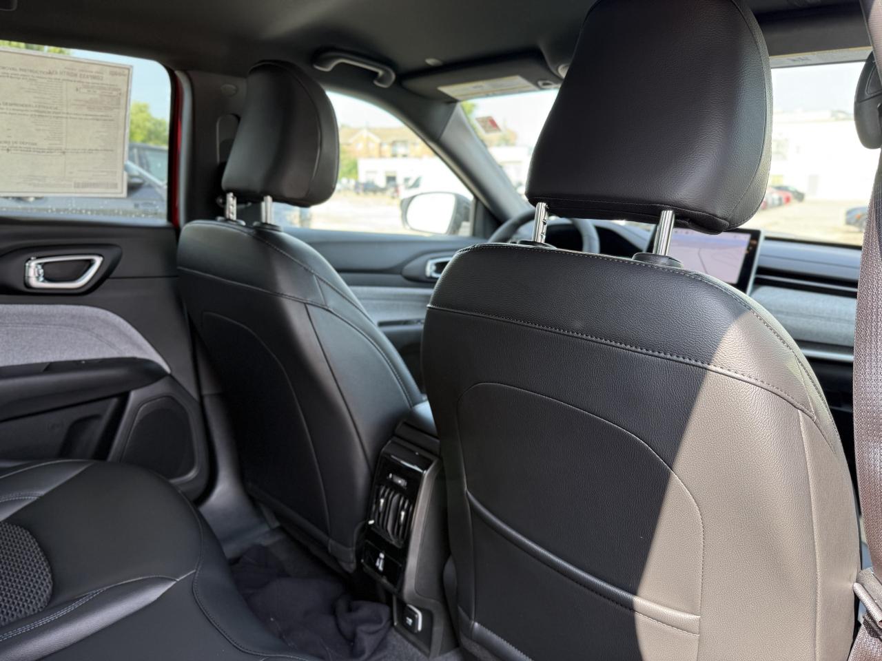 2025 Jeep Compass NORTH 4X4 Photo