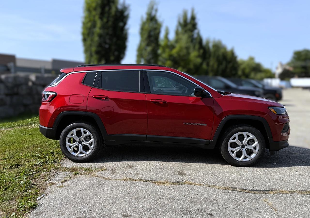2025 Jeep Compass NORTH 4X4 Photo4