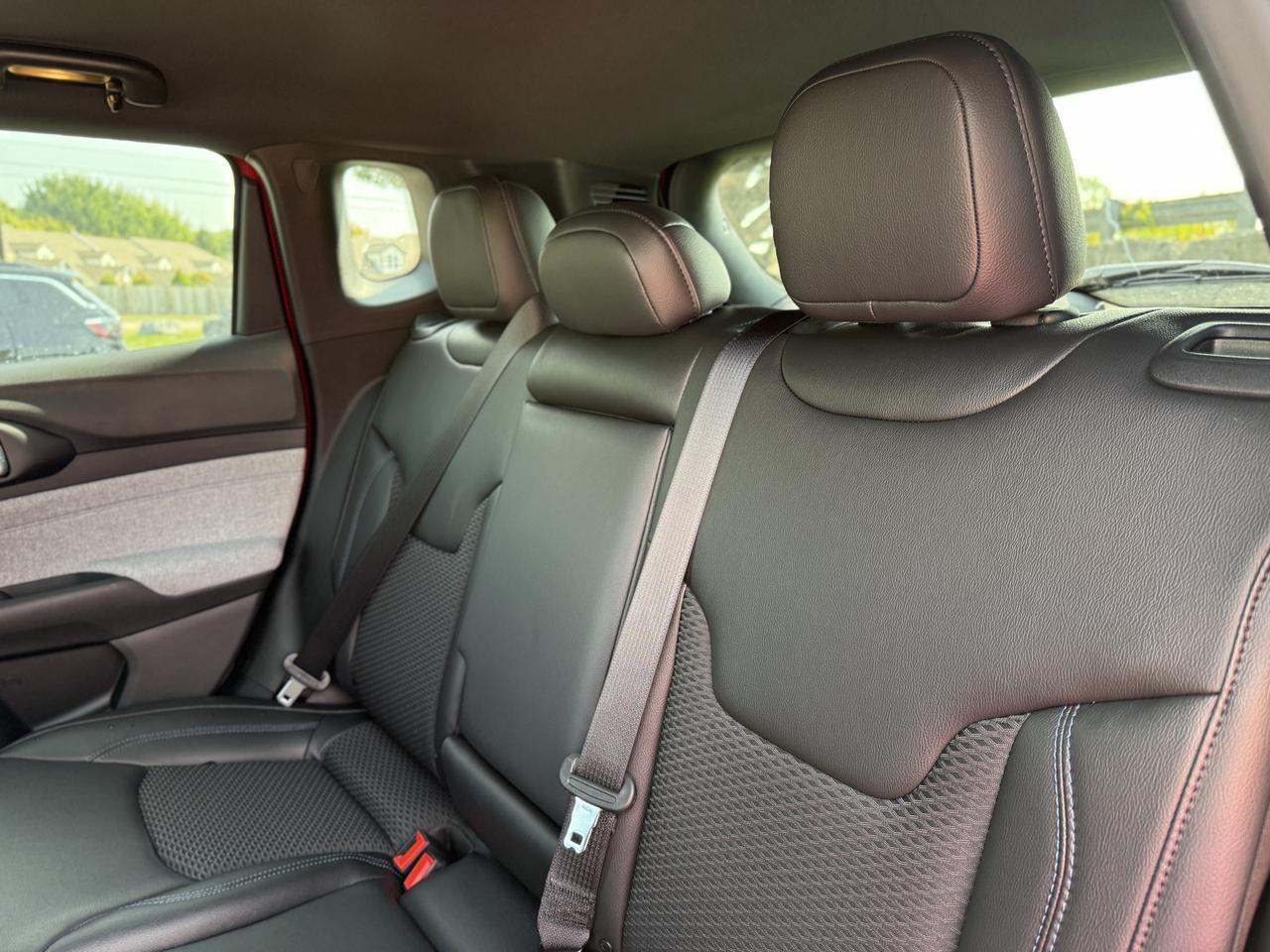 2025 Jeep Compass NORTH 4X4 Photo