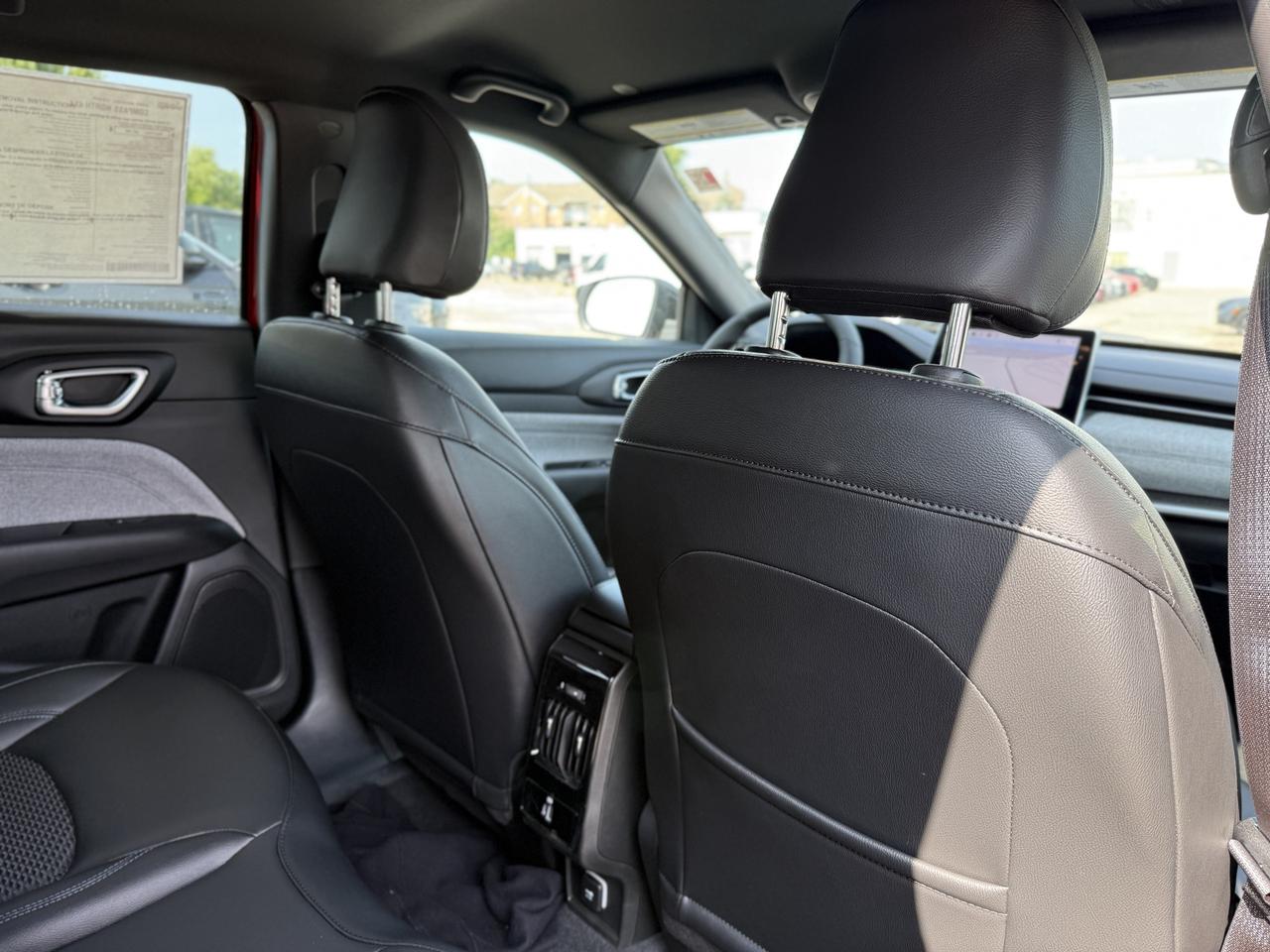 2025 Jeep Compass NORTH 4X4 Photo