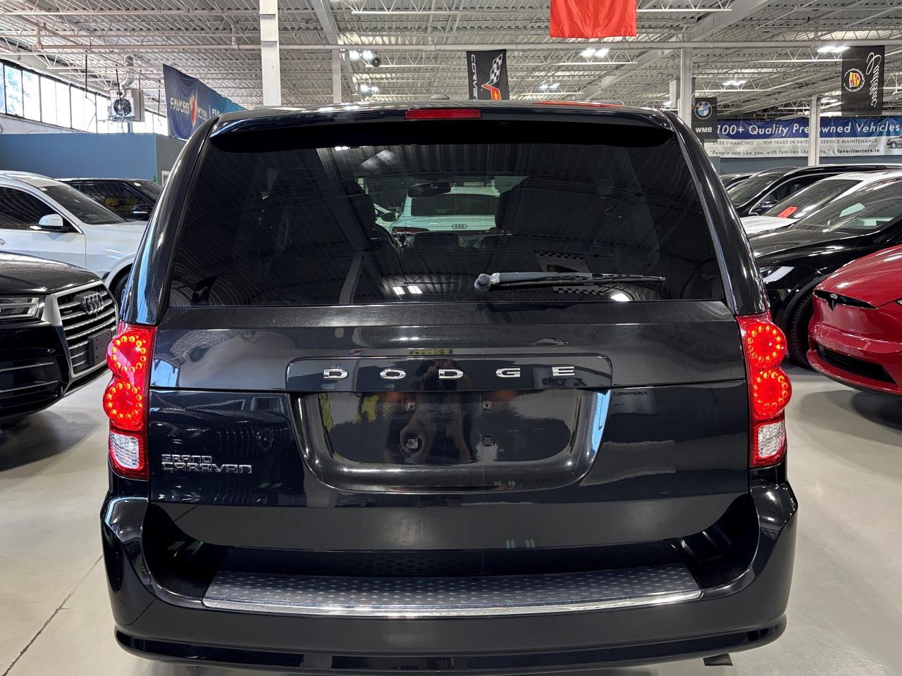 2017 Dodge Grand Caravan SXT Premium Plus|POWERDOORS|AFTERMKTDECK|STOW&GO|+ - Photo #5
