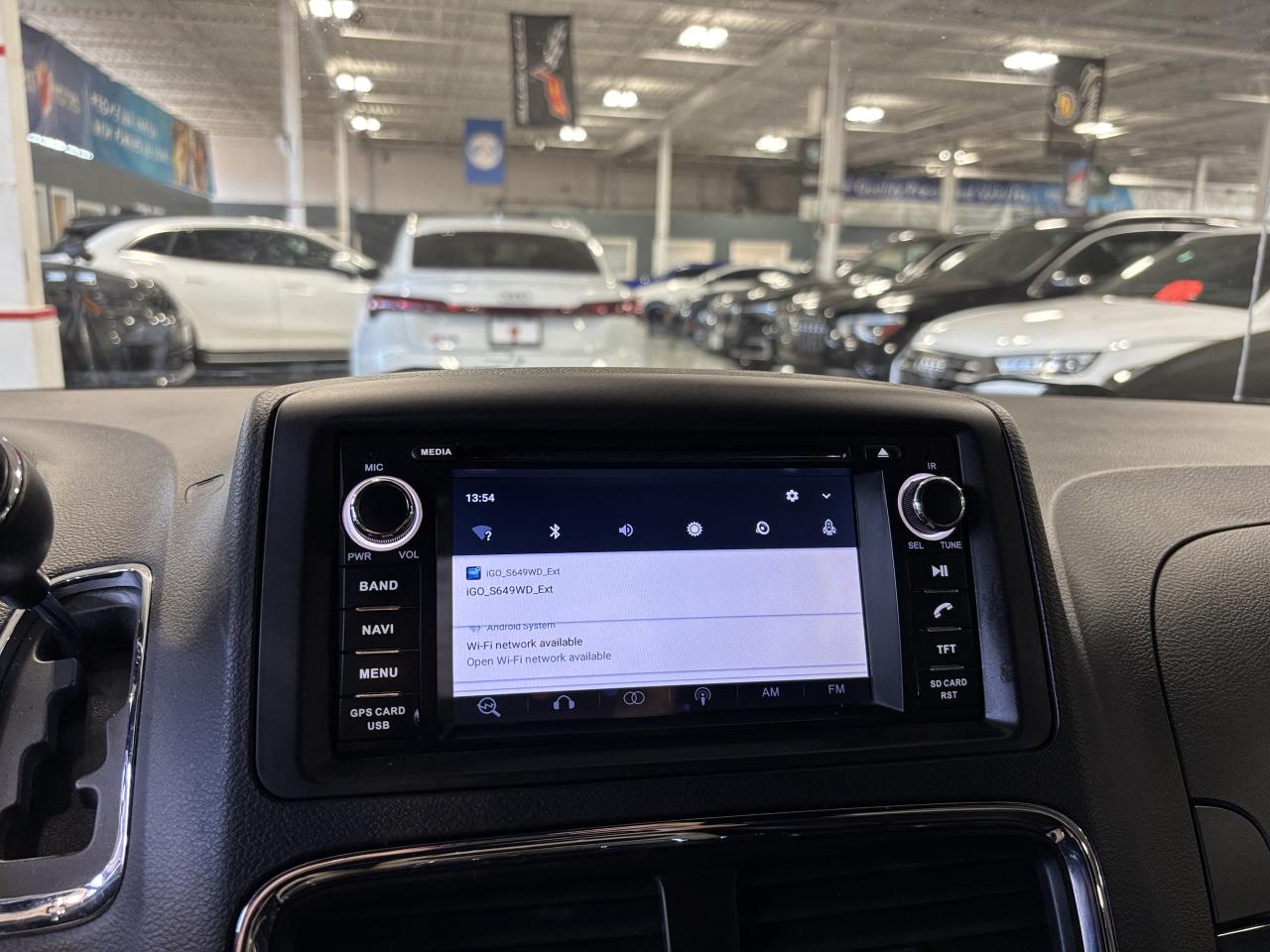 2017 Dodge Grand Caravan SXT Premium Plus|POWERDOORS|AFTERMKTDECK|STOW&GO|+ - Photo #16
