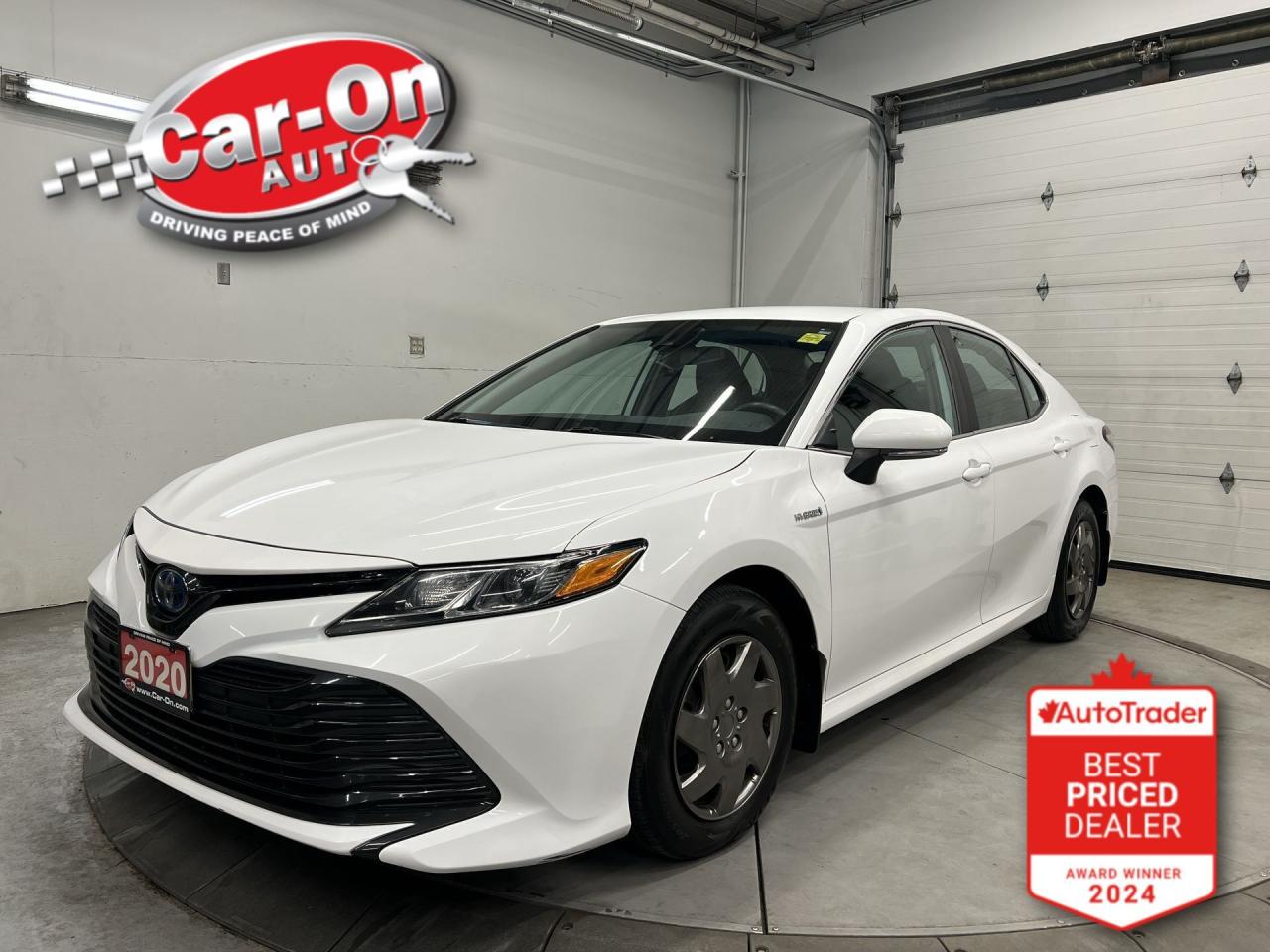 Used 2020 Toyota Camry HYBRID ONLY 32,000KMS!! | HTD SEATS | CARPLAY | AUTO for sale in Ottawa, ON