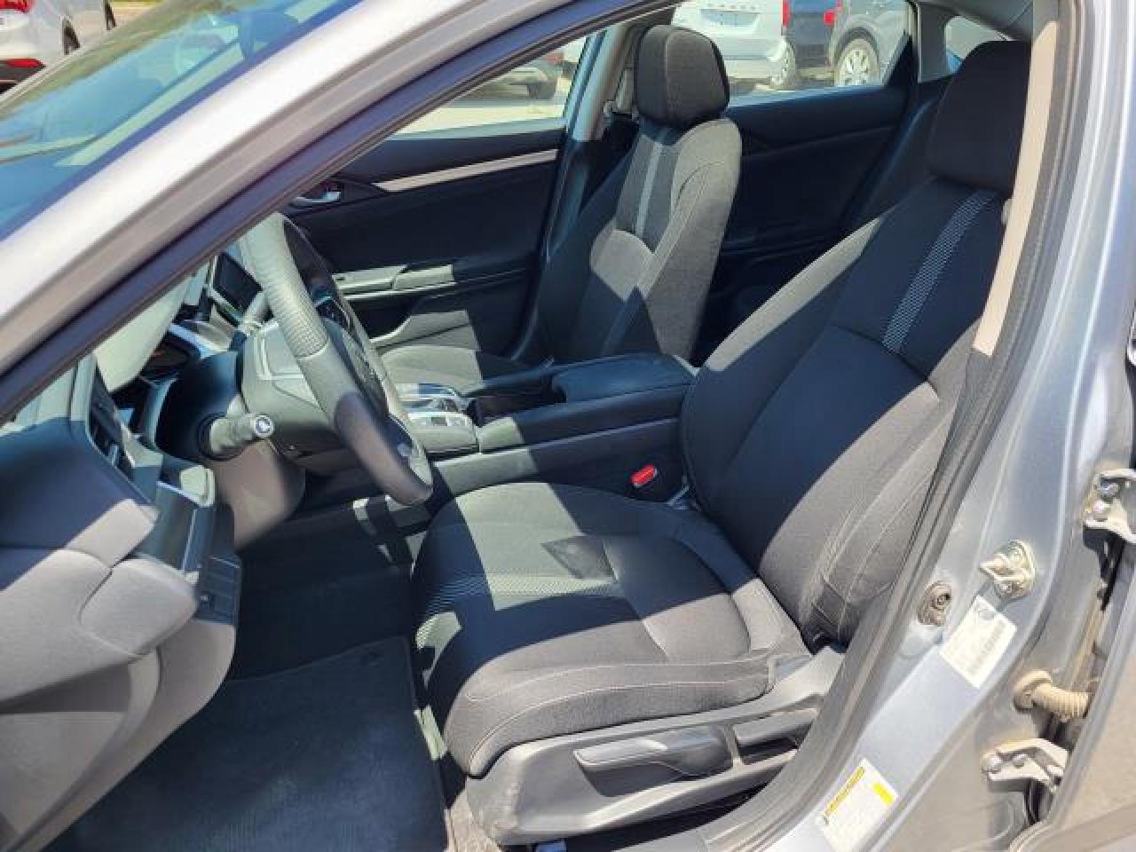 2016 Honda Civic EX Photo9