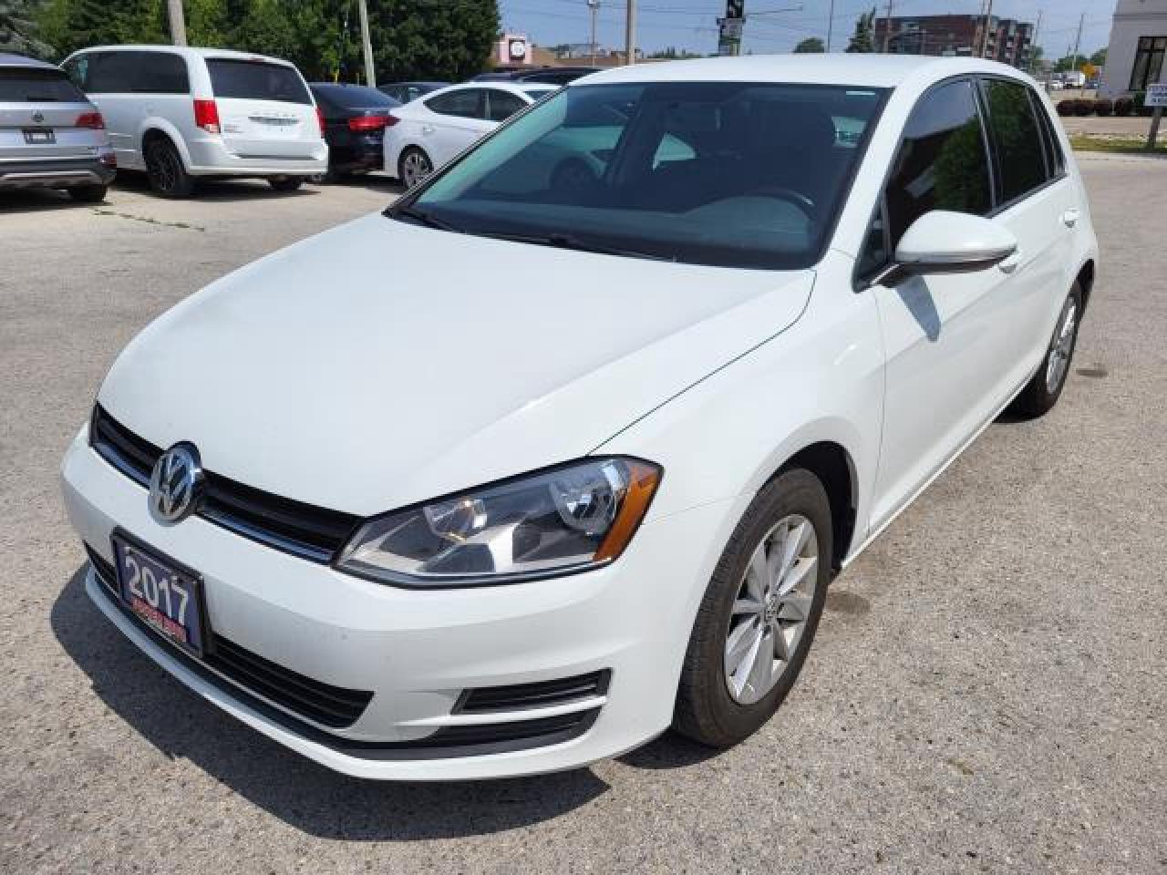 2017 Volkswagen Golf TRENDLINE Photo7