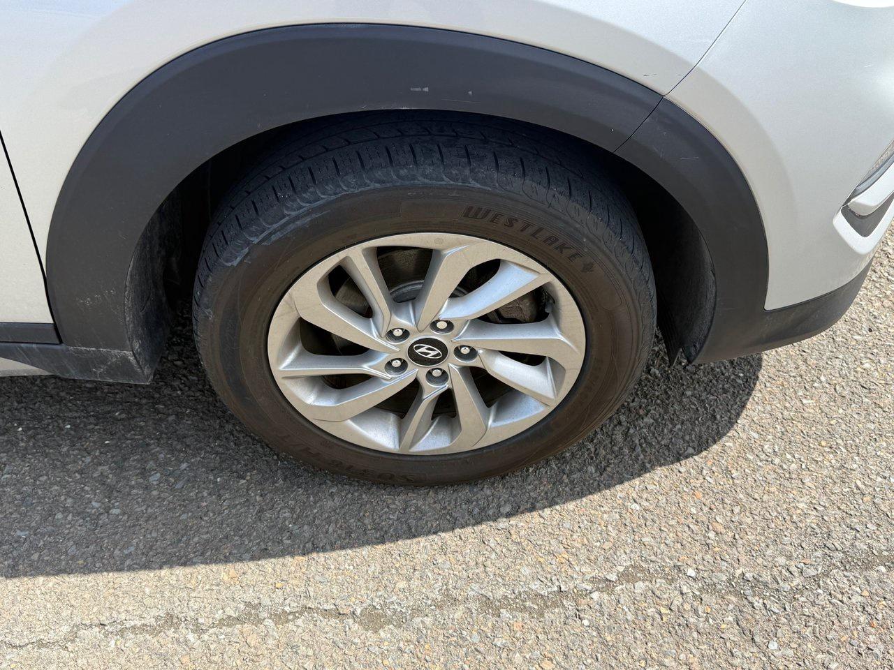 2017 Hyundai Tucson Limited Photo3