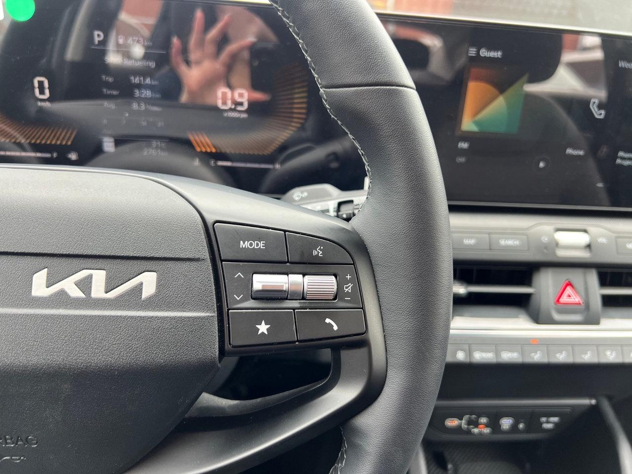 2025 Kia K4 EX Trim Pkg.   DEMO   Wireless Phone Charger Photo
