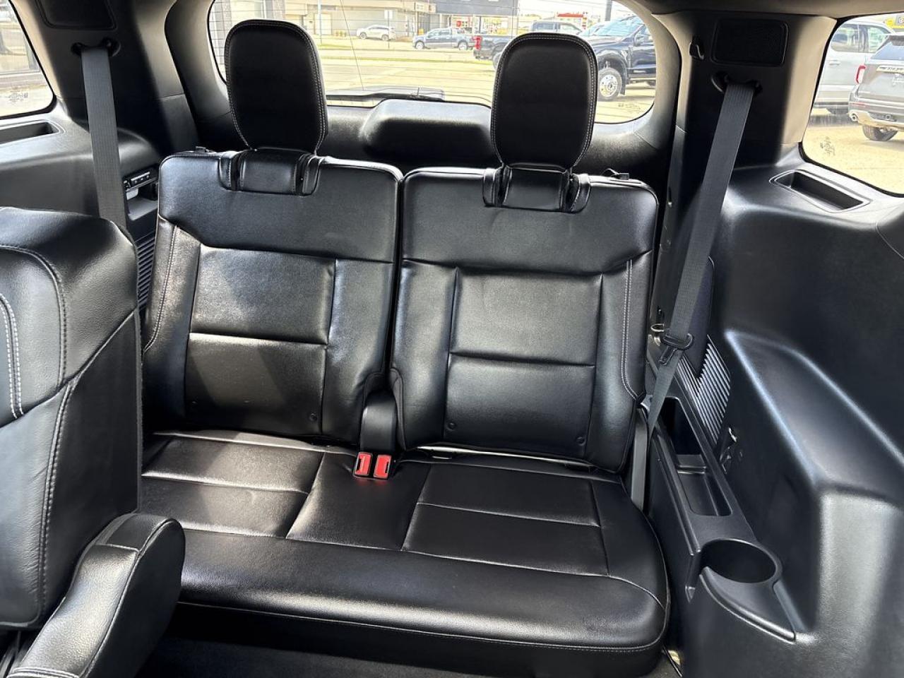 2022 Ford Explorer ST Photo5