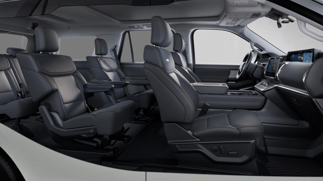 2025 Ford Expedition PLATINUM 4x4 600A Photo5