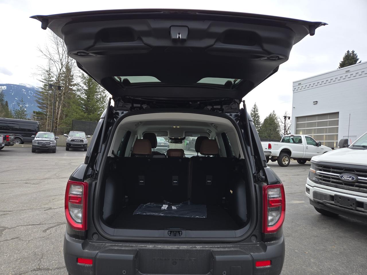 2025 Ford Bronco Sport Outer Banks Photo4