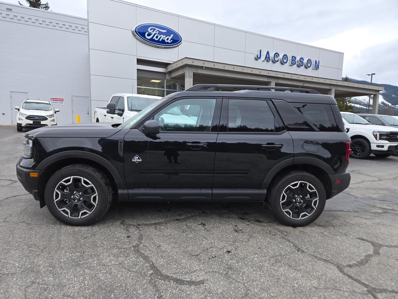 2025 Ford Bronco Sport Outer Banks Photo1