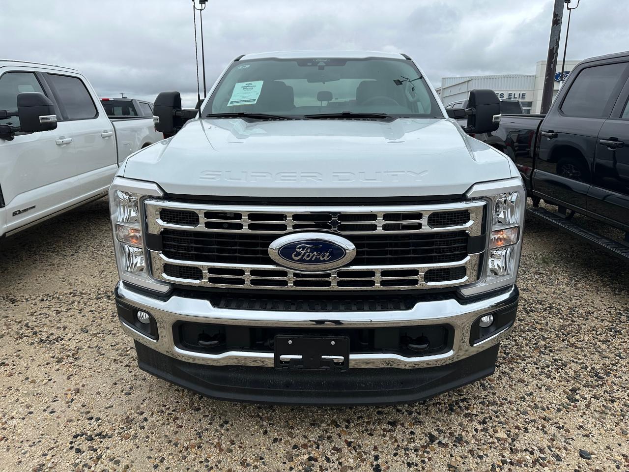2025 Ford F-250 4X4 CREW CAB PICKUP/ 603A Photo1