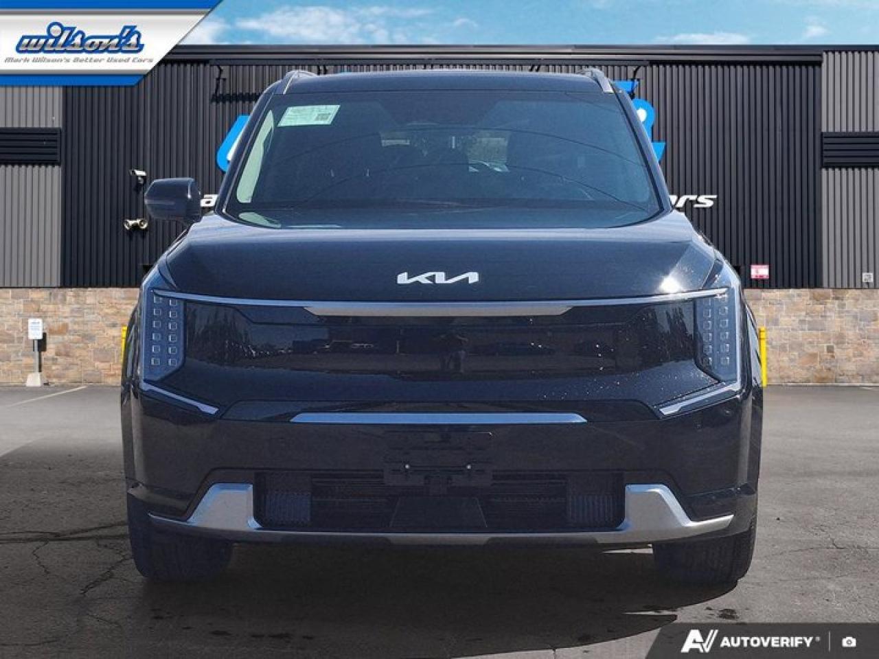 2025 Kia EV9 Land w/Plus Pkg AWD | 7 Passenger | Leather | Dual Sunroof | Adaptive Cruise | and Much More ! Photo