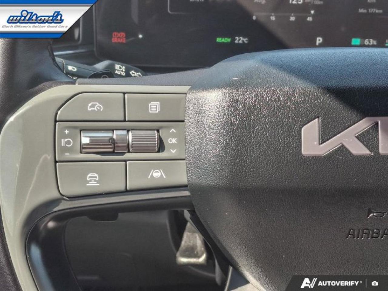 2025 Kia EV9 Land w/Plus Pkg AWD | 7 Passenger | Leather | Dual Sunroof | Adaptive Cruise | and Much More ! Photo