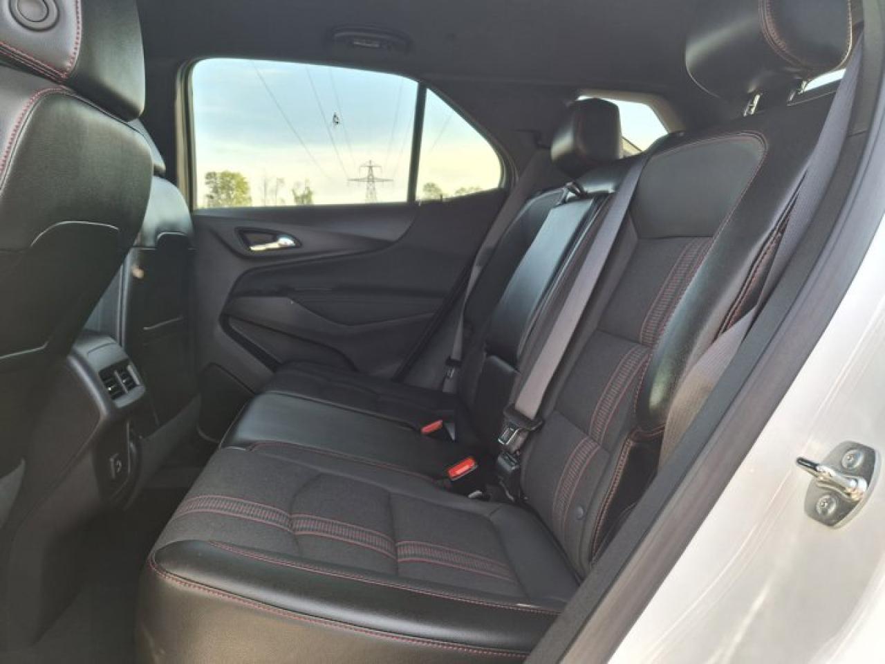 2024 Chevrolet Equinox RS AWD | Leather Trim | Heated Seats | Power Seat | Rear Camera | Alloy Wheels and More ! Photo