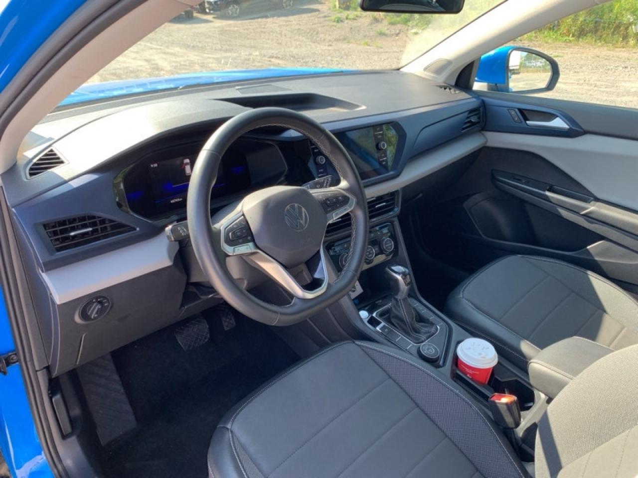 2022 Volkswagen Taos Comfortline 4MOTION  -  Heated Seats Photo