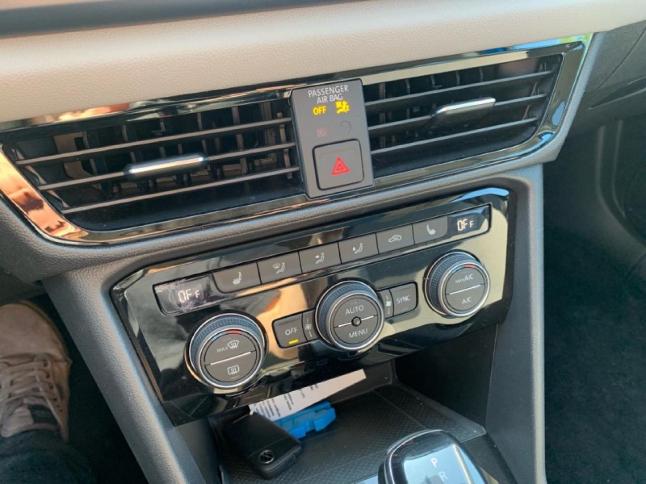 2022 Volkswagen Taos Comfortline 4MOTION  -  Heated Seats Photo