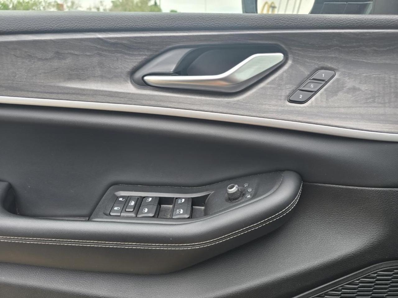 2023 Jeep Grand Cherokee Limited Photo