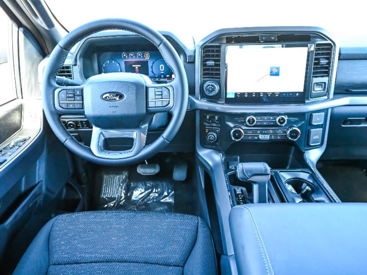 2025 Ford F-150 XLT Photo