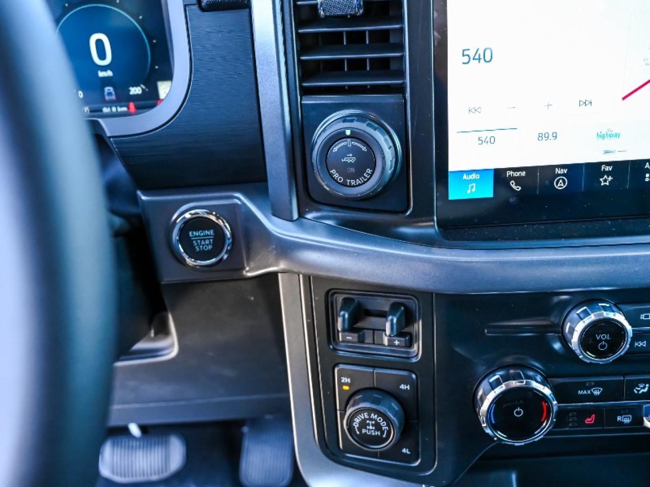 2025 Ford F-150 XLT Photo