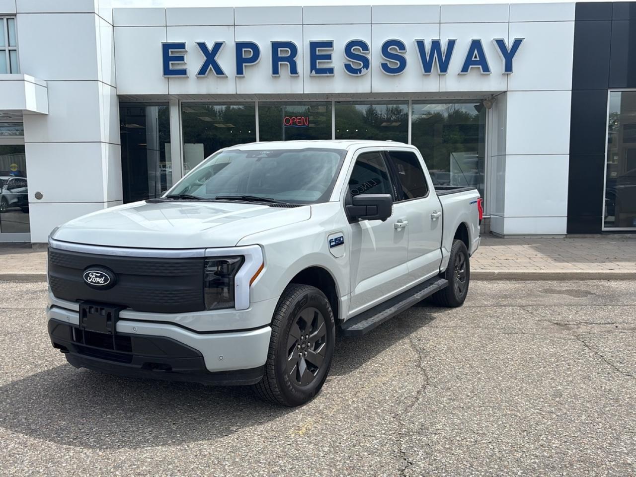 Used 2024 Ford F-150 Lightning Flash for sale in New Hamburg, ON