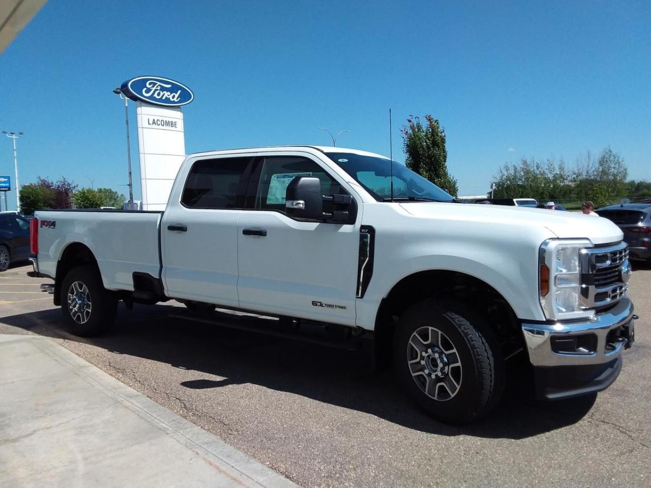New 2025 Ford F-350 Super Duty SRW XLT for sale in Lacombe, AB
